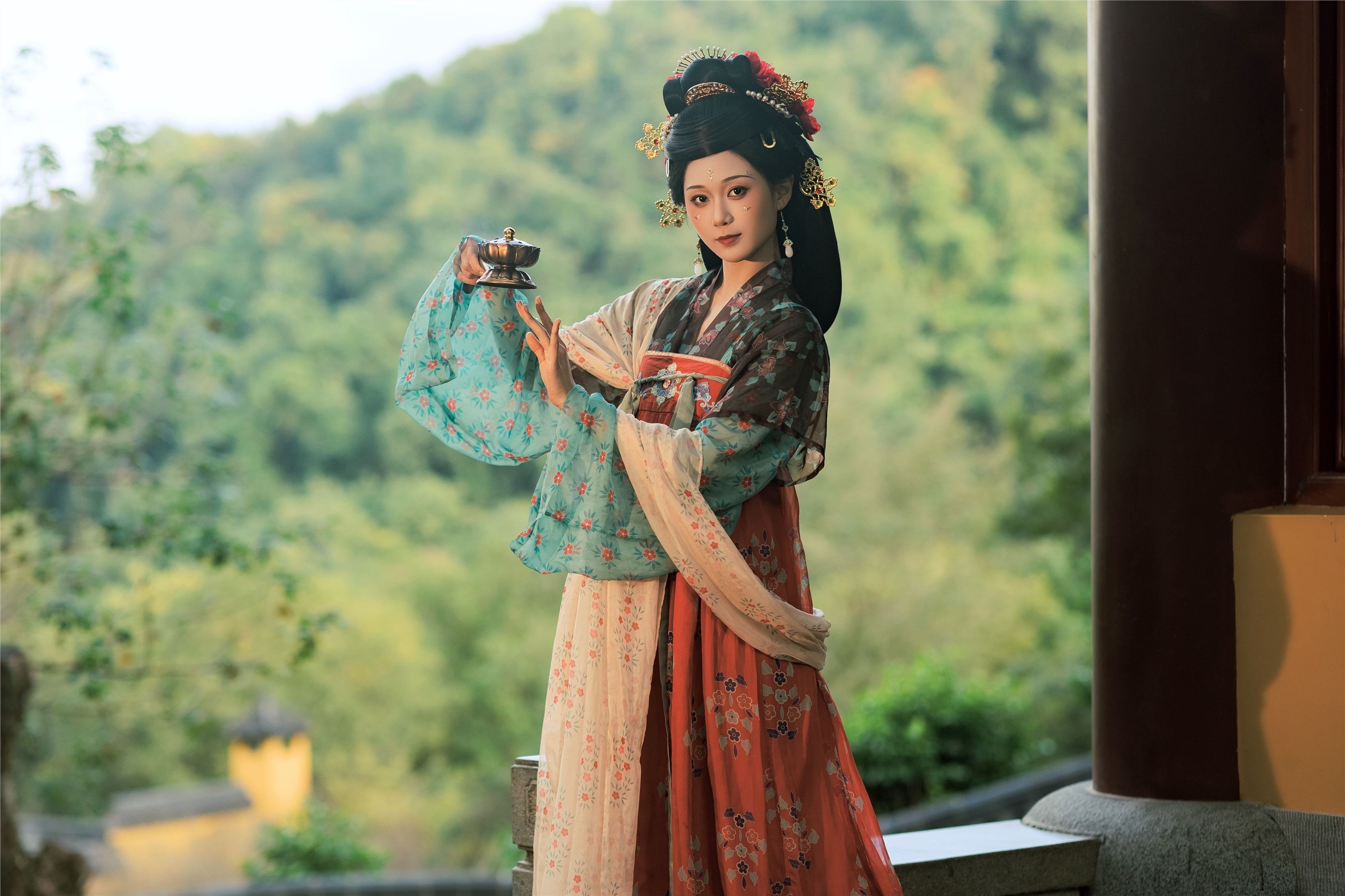 YITUYU艺图语 2025.01.12 山寺踏秋 郑钰熙